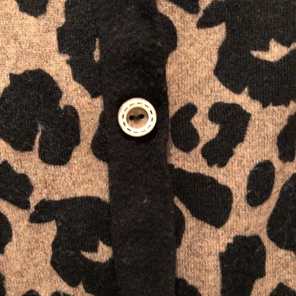 Pink Clover Animal Print Sweater - Picture 6 of 6